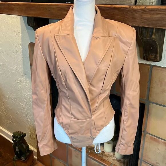 House of CB London Blush Pink Vegan Leather Collared Faux Wrap Bodysuit, size M! - Picture 1 of 12